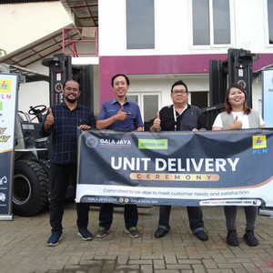 Unit Delivery Ceremony Forklift ke PLN